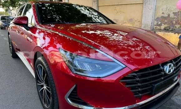 Acheter Occasion Voiture Hyundai Sonata Rouge à Luanda, Province de Luanda