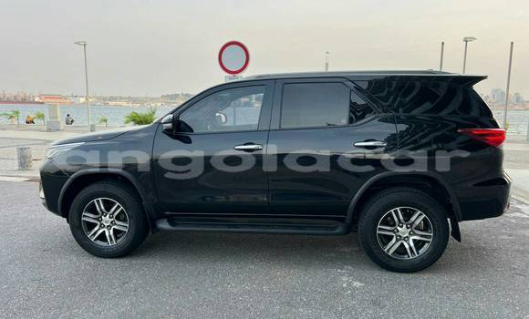 Comprar Usado Toyota Fortuner Preto Carro em Camabatela em Uige Comprar Usado Toyota Fortuner Preto Carro em Camabatela em Uige