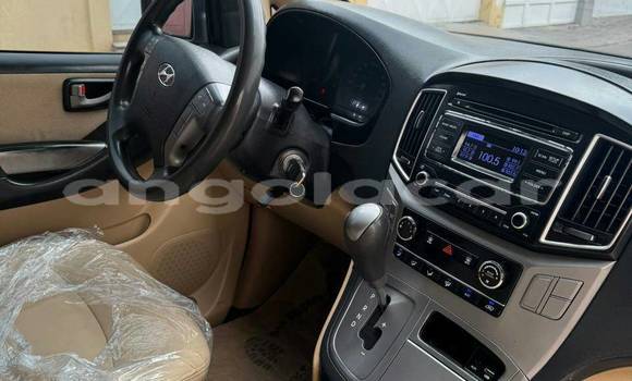 Comprar Usado Hyundai H1 Outro Carro em Camabatela em Uige Comprar Usado Hyundai H1 Outro Carro em Camabatela em Uige