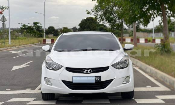 Comprar Usado Hyundai Elantra Outro Carro em Camabatela em Uige Comprar Usado Hyundai Elantra Outro Carro em Camabatela em Uige