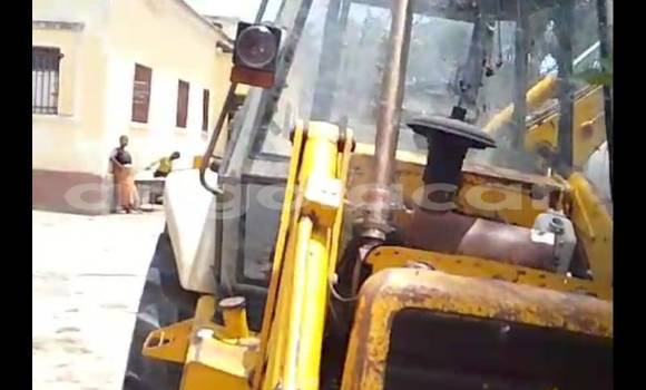 Acheter Occasion Utilitaire Caterpillar 120 Autre à Camacupa, Bie