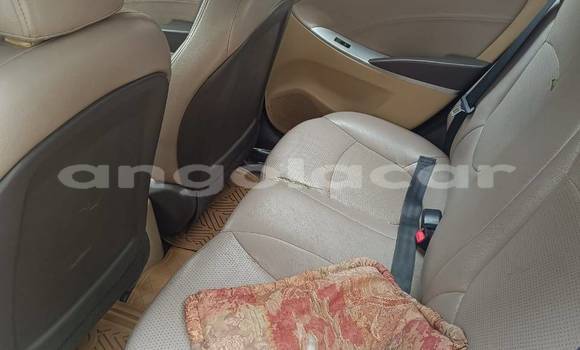 Buy Used Hyundai Accent Red Car in Camacupa in Bie Buy Used Hyundai Accent Red Car in Camacupa in Bie