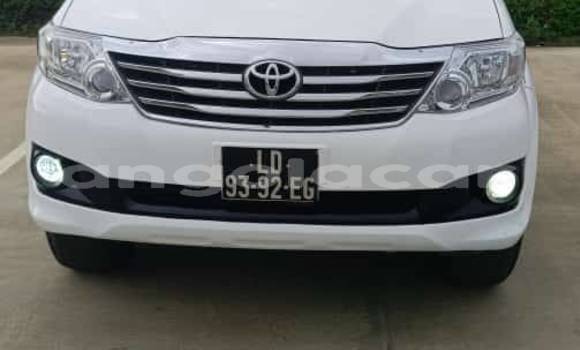 Buy Used Toyota Fortuner White Car in Cabinda in Cabinda Buy Used Toyota Fortuner White Car in Cabinda in Cabinda