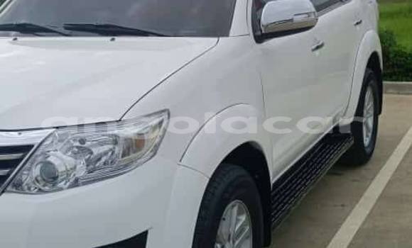 Buy Used Toyota Fortuner White Car in Cabinda in Cabinda Buy Used Toyota Fortuner White Car in Cabinda in Cabinda