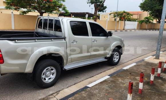 Buy Used Toyota Hilux Other Car in Camabatela in Uige Buy Used Toyota Hilux Other Car in Camabatela in Uige