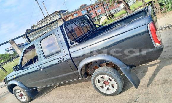 Buy Used Carbodies FX4 Blue Car in Camacupa in Bie Buy Used Carbodies FX4 Blue Car in Camacupa in Bie