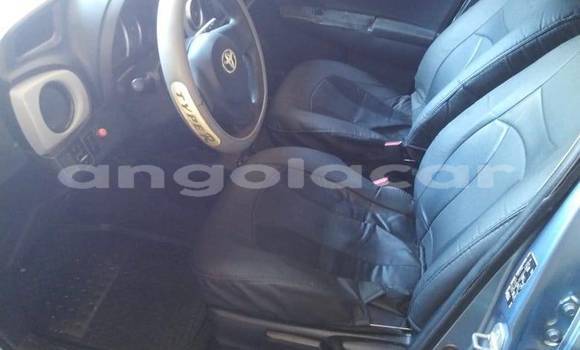 Buy Used Toyota Yaris Blue Car in Catchiungo in Huambo Buy Used Toyota Yaris Blue Car in Catchiungo in Huambo