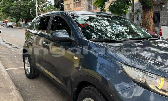Comprar Usado Kia Sportage Azul Carro em Caala em Huambo Comprar Usado Kia Sportage Azul Carro em Caala em Huambo