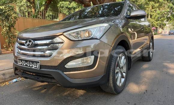 Acheter Occasion Voiture Hyundai Santa Fe Autre à Catchiungo, Huambo Acheter Occasion Voiture Hyundai Santa Fe Autre à Catchiungo, Huambo