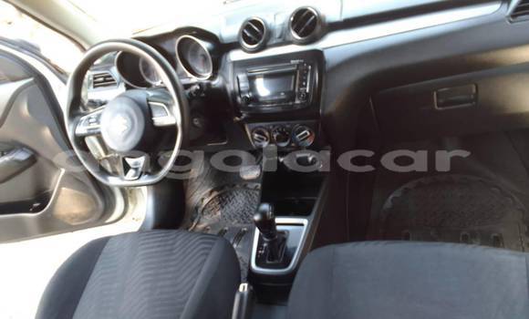 Comprar Usado Suzuki Swift Branco Carro em Camacupa em Bie Comprar Usado Suzuki Swift Branco Carro em Camacupa em Bie