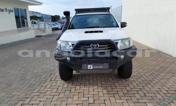 Comprar Usado Toyota Hilux Branco Carro em Luanda em Luanda Province Comprar Usado Toyota Hilux Branco Carro em Luanda em Luanda Province