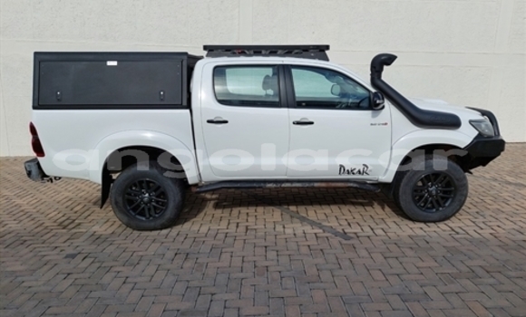 Comprar Usado Toyota Hilux Branco Carro em Luanda em Luanda Province Comprar Usado Toyota Hilux Branco Carro em Luanda em Luanda Province