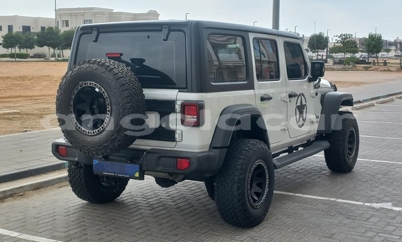 Buy Used Jeep Wrangler White Car in Luanda in Luanda Province Buy Used Jeep Wrangler White Car in Luanda in Luanda Province