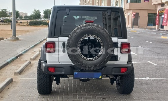 Buy Used Jeep Wrangler White Car in Luanda in Luanda Province Buy Used Jeep Wrangler White Car in Luanda in Luanda Province