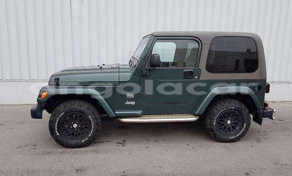Comprar Usado Jeep Wrangler Verde Carro em Luanda em Luanda Province