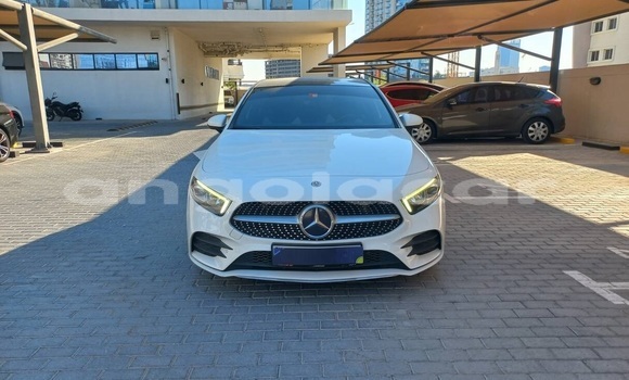 Comprar Usado Mercedes-Benz A200 Branco Carro em Luanda em Luanda Province Comprar Usado Mercedes-Benz A200 Branco Carro em Luanda em Luanda Province