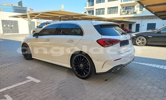 Comprar Usado Mercedes-Benz A200 Branco Carro em Luanda em Luanda Province Comprar Usado Mercedes-Benz A200 Branco Carro em Luanda em Luanda Province
