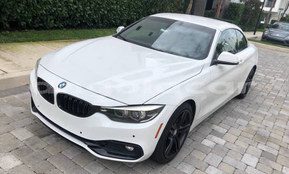 Comprar Usado BMW 4-Series Branco Carro em Luanda em Luanda Province Comprar Usado BMW 4-Series Branco Carro em Luanda em Luanda Province