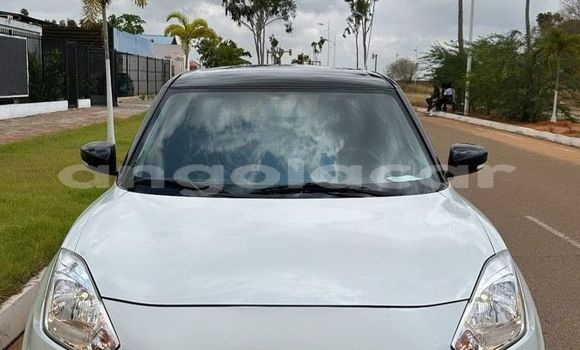 Acheter Occasion Voiture Suzuki Swift Blanc à Luanda, Province de Luanda