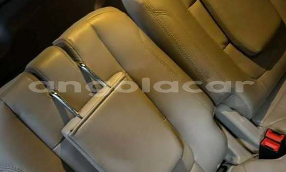 Buy Used Ford Explorer Black Car in Camabatela in Uige Buy Used Ford Explorer Black Car in Camabatela in Uige