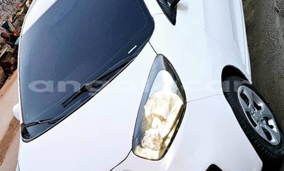 Buy Used Kia Picanto White Car in Camabatela in Uige Buy Used Kia Picanto White Car in Camabatela in Uige