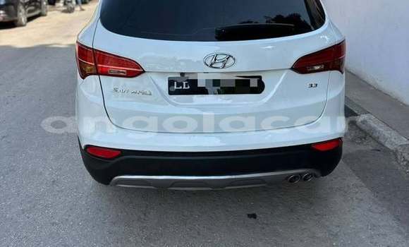 Buy Used Hyundai Santa Fe White Car in Caluquembe in Huila Buy Used Hyundai Santa Fe White Car in Caluquembe in Huila