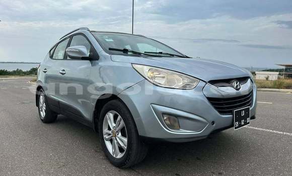 Comprar Usado Hyundai Tucson Azul Carro em Catabola em Bie
