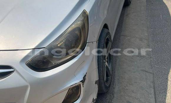 Comprar Usado Hyundai Accent Outro Carro em Camacupa em Bie Comprar Usado Hyundai Accent Outro Carro em Camacupa em Bie