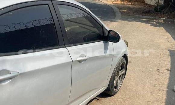 Comprar Usado Hyundai Accent Outro Carro em Camacupa em Bie Comprar Usado Hyundai Accent Outro Carro em Camacupa em Bie