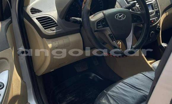 Comprar Usado Hyundai Accent Outro Carro em Camacupa em Bie Comprar Usado Hyundai Accent Outro Carro em Camacupa em Bie