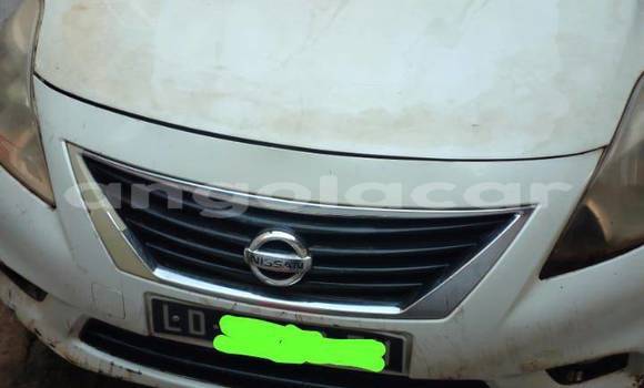 Comprar Usado Nissan Almera Branco Carro em Catabola em Bie