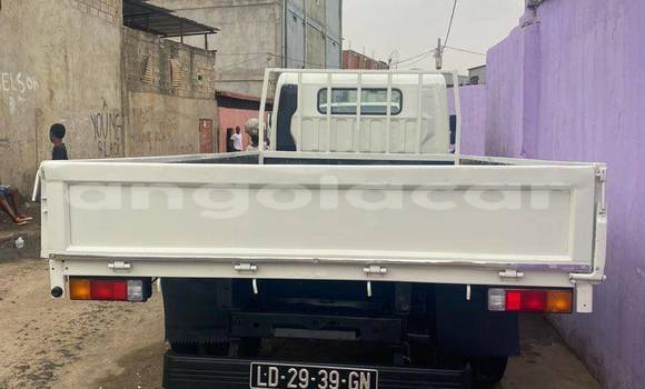 Buy Used Mitsubishi L400 White Truck in Camacupa in Bie Buy Used Mitsubishi L400 White Truck in Camacupa in Bie