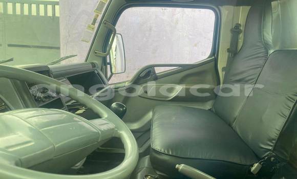 Buy Used Mitsubishi L400 White Truck in Camacupa in Bie Buy Used Mitsubishi L400 White Truck in Camacupa in Bie