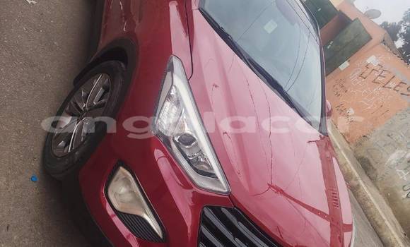 Acheter Occasion Voiture Hyundai Santa Fe Rouge à Caluquembe, Huila Acheter Occasion Voiture Hyundai Santa Fe Rouge à Caluquembe, Huila