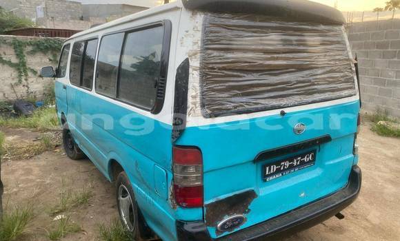 Comprar Usado Toyota Hiace Azul Carro em Camacupa em Bie Comprar Usado Toyota Hiace Azul Carro em Camacupa em Bie