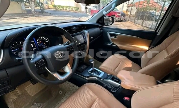 Comprar Usado Toyota Fortuner Branco Carro em Luanda em Luanda Province Comprar Usado Toyota Fortuner Branco Carro em Luanda em Luanda Province