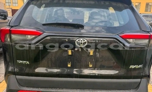 Buy Used Toyota RAV4 White Car in Luanda in Luanda Province Buy Used Toyota RAV4 White Car in Luanda in Luanda Province