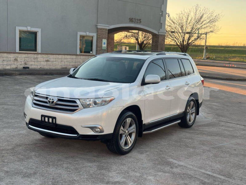 Big with watermark toyota highlander luanda province luanda 37757