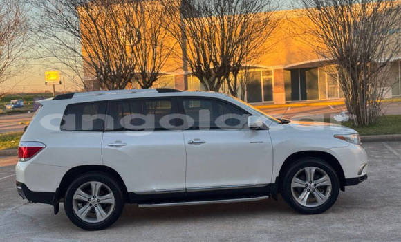 Comprar Usado Toyota Highlander Branco Carro em Luanda em Luanda Province Comprar Usado Toyota Highlander Branco Carro em Luanda em Luanda Province