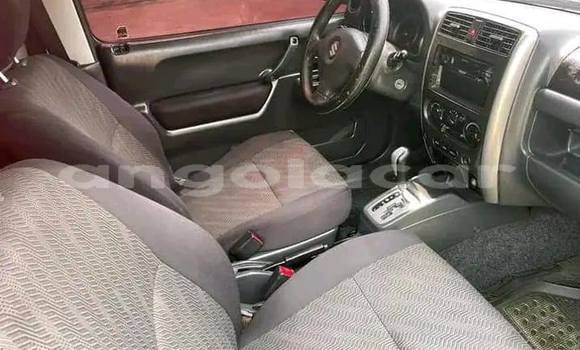 Comprar Usado Suzuki Jimny Vermelho Carro em Catchiungo em Huambo Comprar Usado Suzuki Jimny Vermelho Carro em Catchiungo em Huambo