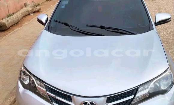 Acheter Occasion Voiture Toyota RAV4 Autre à Catchiungo, Huambo Acheter Occasion Voiture Toyota RAV4 Autre à Catchiungo, Huambo