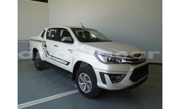 Buy Import Toyota Hilux White Car in Import - Dubai in Bengo Province Buy Import Toyota Hilux White Car in Import - Dubai in Bengo Province