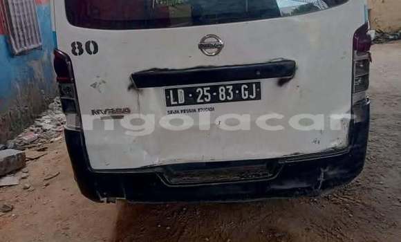 Comprar Usado Nissan Urvan Branco Carro em Catchiungo em Huambo Comprar Usado Nissan Urvan Branco Carro em Catchiungo em Huambo