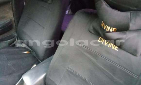 Buy Used Toyota Carina White Car in Catchiungo in Huambo Buy Used Toyota Carina White Car in Catchiungo in Huambo