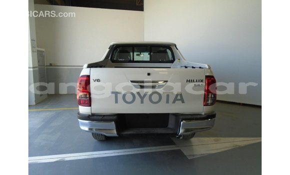Buy Import Toyota Hilux White Car in Import - Dubai in Bengo Province Buy Import Toyota Hilux White Car in Import - Dubai in Bengo Province