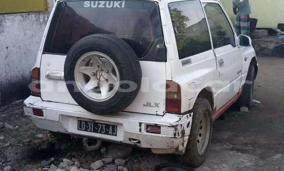 Buy Used Suzuki Vitara White Car in Camacupa in Bie Buy Used Suzuki Vitara White Car in Camacupa in Bie