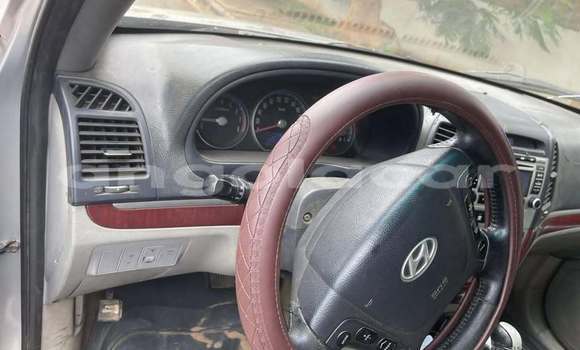 Buy Used Hyundai Santa Fe Other Car in Camabatela in Uige Buy Used Hyundai Santa Fe Other Car in Camabatela in Uige