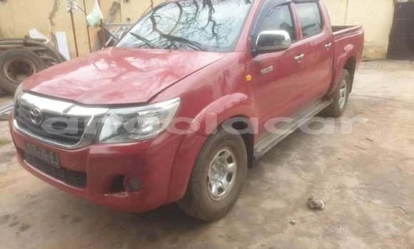 Buy Used Toyota Hilux Red Car in Camabatela in Uige Buy Used Toyota Hilux Red Car in Camabatela in Uige