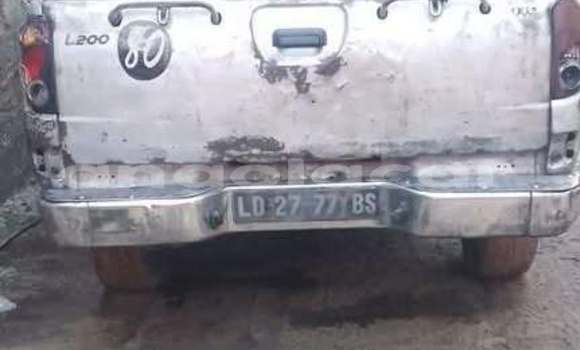 Buy Used Mitsubishi L200 Other Car in Camacupa in Bie Buy Used Mitsubishi L200 Other Car in Camacupa in Bie