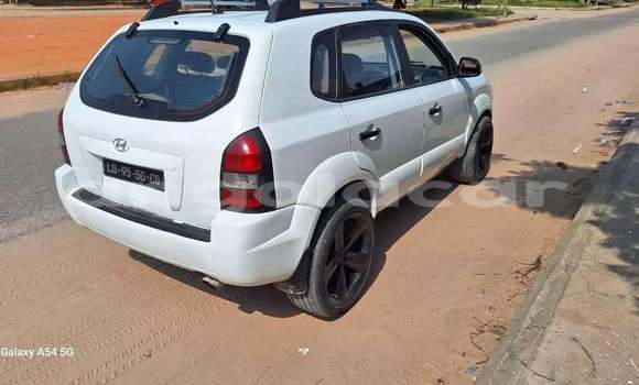 Buy Used Hyundai Tucson White Car in Camacupa in Bie Buy Used Hyundai Tucson White Car in Camacupa in Bie